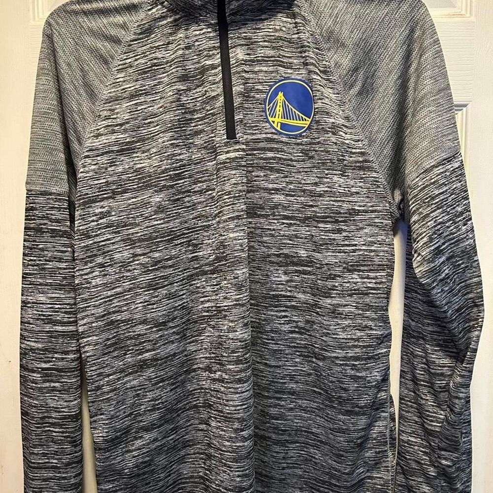 Nba Men's Grey and Blue Sweatshirt